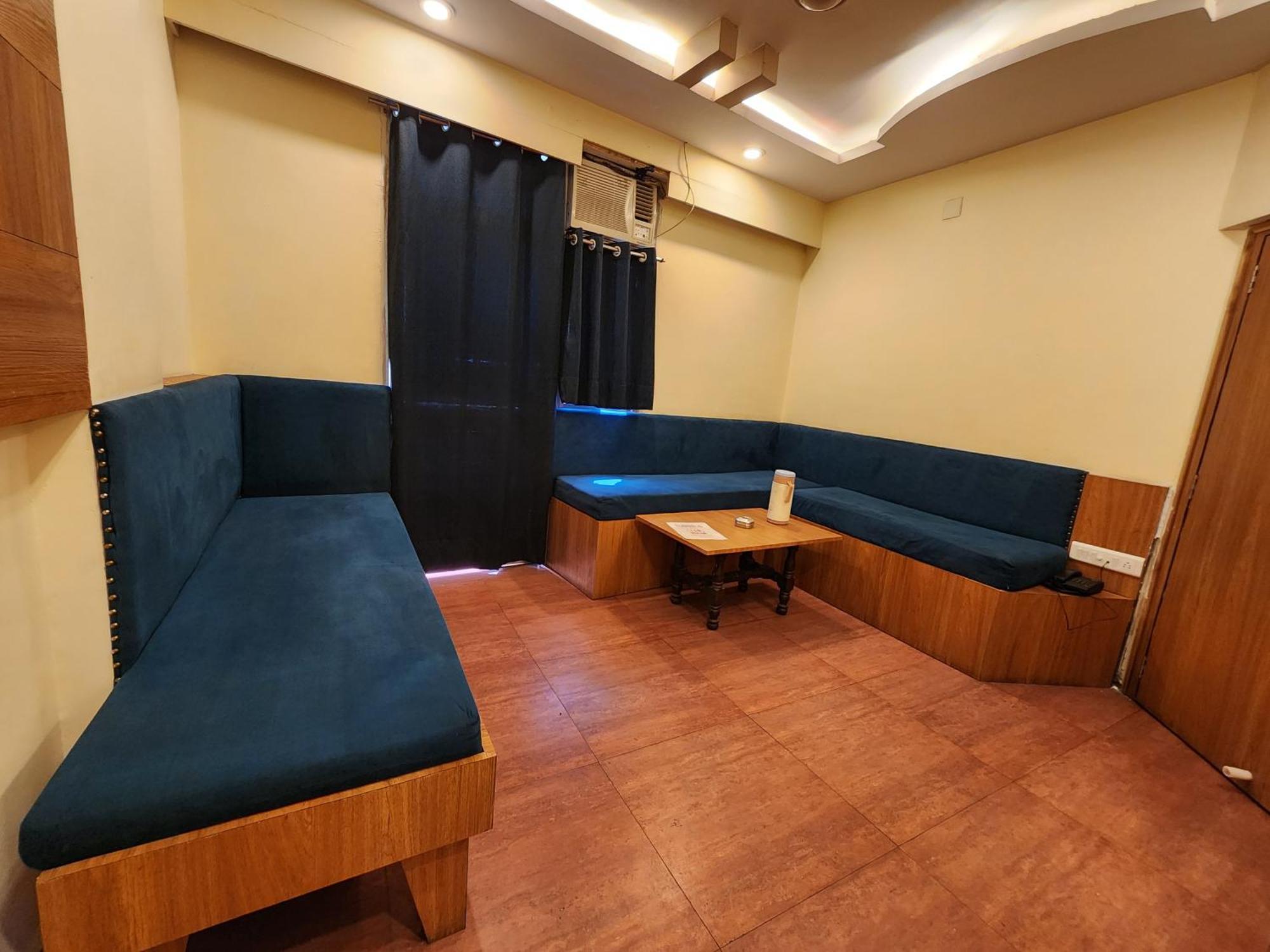 Hotel Savera Udaipur Extérieur photo